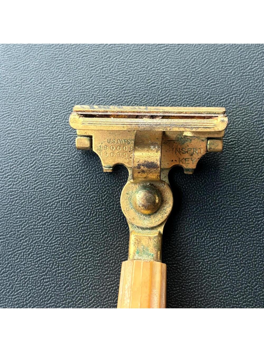 Shick Insector Single Blade Razor - Picture 3 of 7